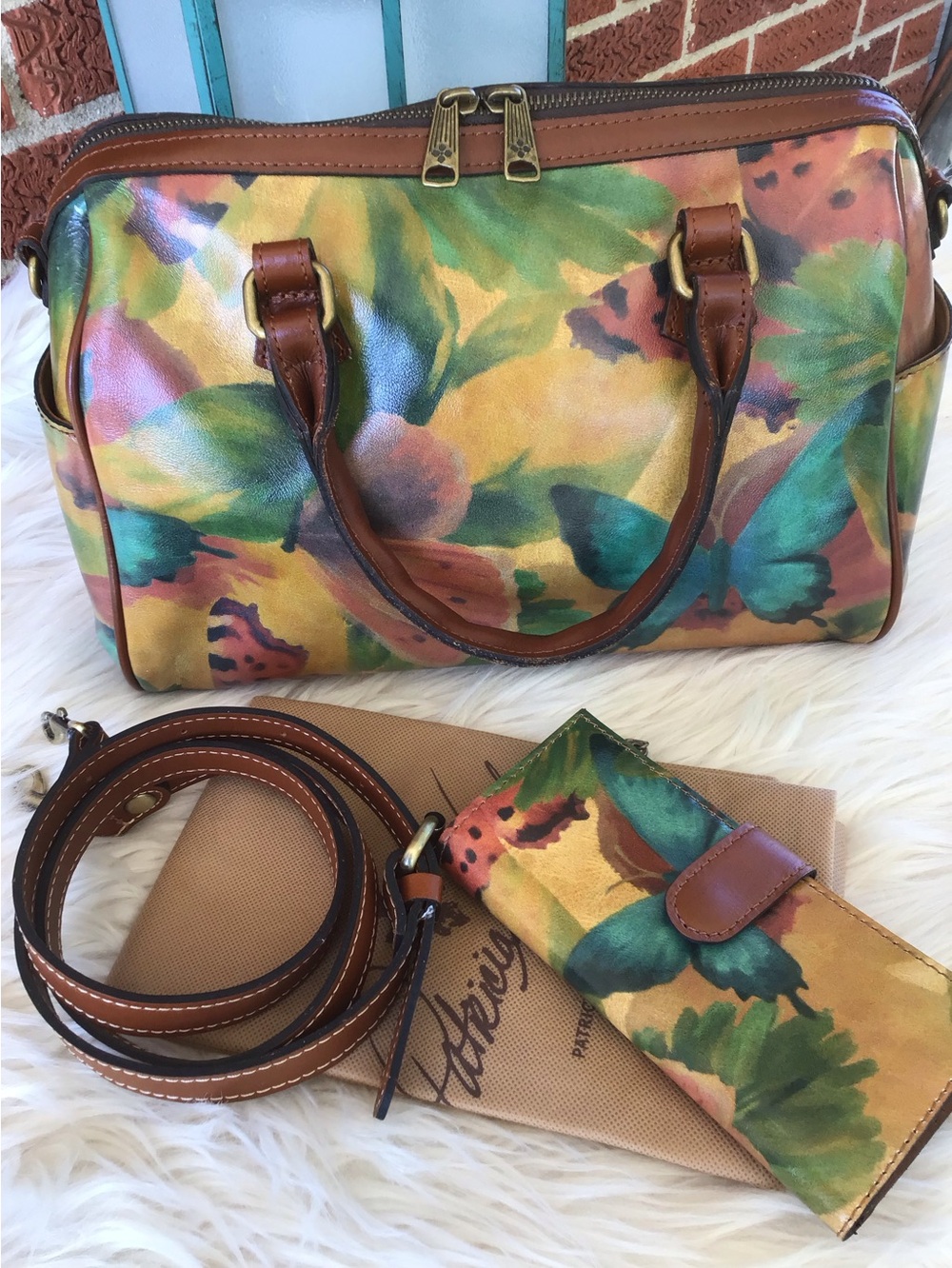 Patricia Nash Skye leather Barrel satchel and wallet set butterfly - Picture 2 of 16